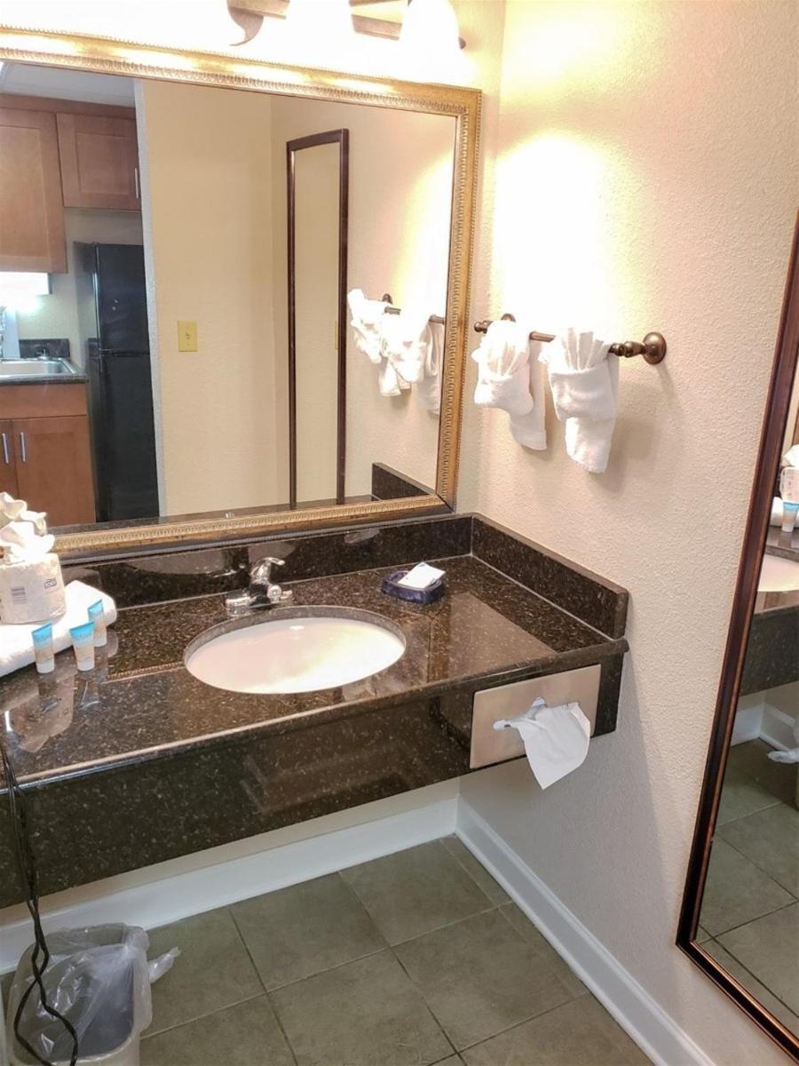 Holiday Pavilion 405 Myrtle Beach Room photo